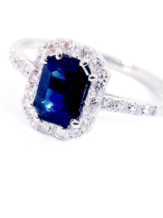 Ring - 18 karaat Witgoud Saffier - Diamant, Handtassen en Accessoires, Ringen