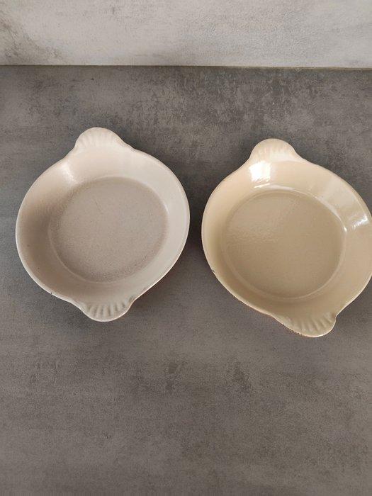 Le Creuset - Oven Pannen - Ovenschaal (2) - Bron, Antiek en Kunst, Antiek | Keukengerei