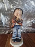 Goebel - Sister Maria Innocentia Hummel - Figure - Ständchen