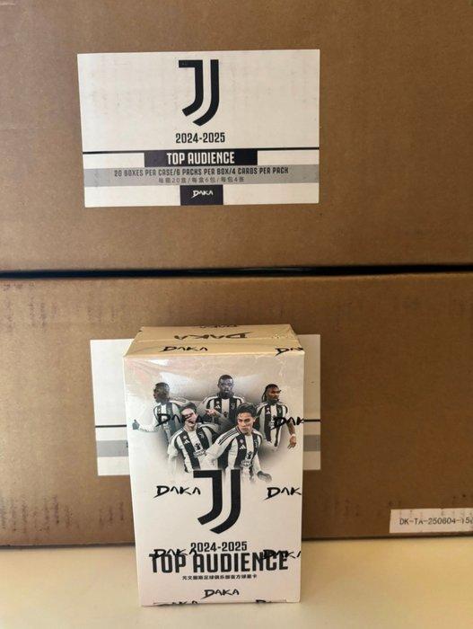 2024/25 DAKA Juventus 2024-2025 Top Audience Sealed Case - 1, Verzamelen, Stickers