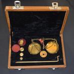 Balance trébuchet - Bronze, Bois, Laiton - Pharmacie /