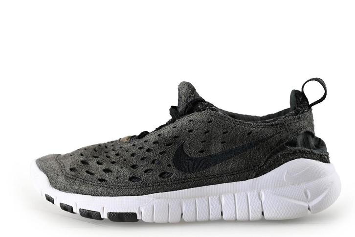 Nike Sportschoenen in maat 41 Zwart | 5% extra korting, Kleding | Heren, Schoenen, Zwart, Gedragen, Sportschoenen, Verzenden
