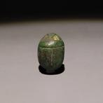 Oud-Egyptisch Faience Scarabee met de naam van farao