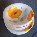 T. C Umbria - Tafelservies (12) - Keramiek - met de hand, Antiek en Kunst