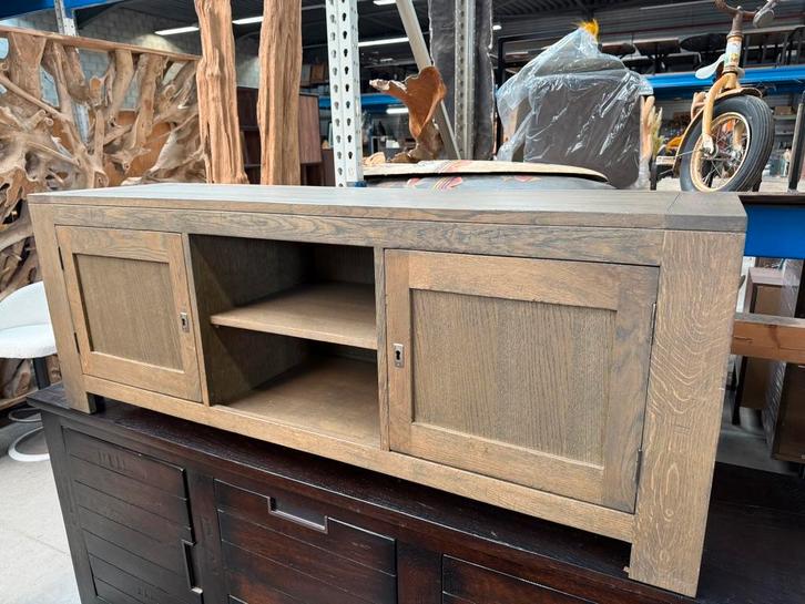 Tv-dressoir massief eikenhout, vintage clay (nieuw, outlet), Huis en Inrichting, Kasten |Televisiemeubels, Nieuw, Eikenhout, Metaal
