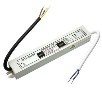 Waterproof adapter / voeding 12V / 2,5A 30W, Telecommunicatie, Zenders en Ontvangers, Verzenden, Nieuw