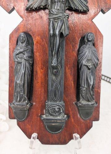 Crucifix - Hout - 1850-1900