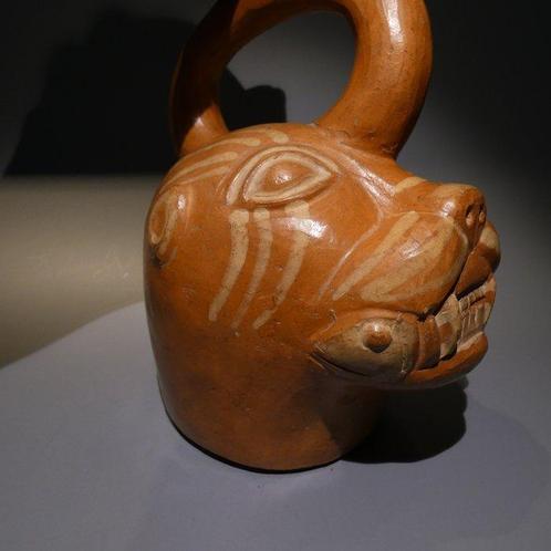 Moche, Pérou, Terre cuite Poisson félin Huaco. PUBLIÉ. 22 cm, Verzamelen, Mineralen en Fossielen