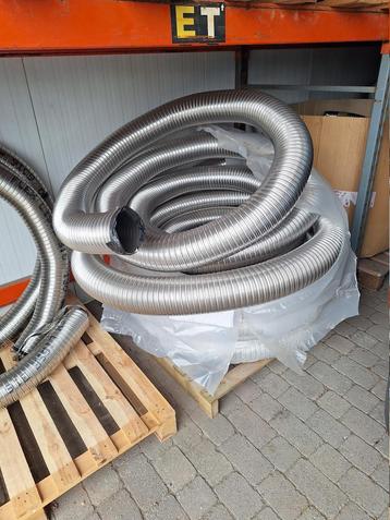 Opruiming overschotten flexibels 80 tot 200 mm voor kachels beschikbaar voor biedingen