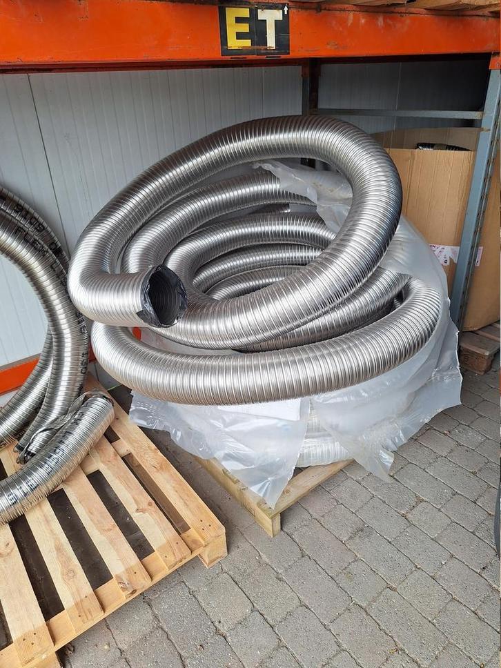 Opruiming overschotten flexibels 80 tot 200 mm voor kachels, Doe-het-zelf en Bouw, Buizen en Afvoer, Nieuw, Ophalen
