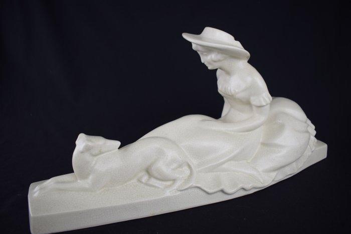 LEJAN - sculptuur, Elegante au lévrier - 24 cm - Keramiek, Antiek en Kunst, Antiek | Glaswerk en Kristal