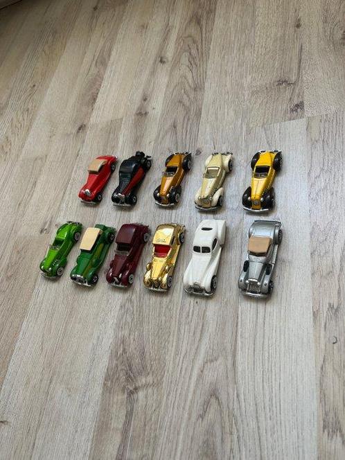 Hot Wheels 1:64 - Modelauto  (11) - Vintage Classic Hot, Hobby en Vrije tijd, Modelauto's | 1:5 tot 1:12