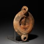 Oud-Romeins Terracotta Olie-avondlamp met allegorie van