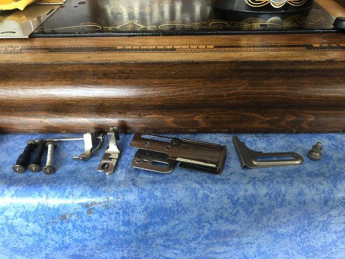 Simplex Machine à coudre - Fonte, Antiquités & Art, Art | Objets design