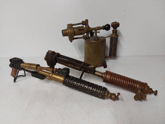 Pomp (3) - geen - 3 benzinebranders - 1920-1930, Antiek en Kunst, Curiosa en Brocante