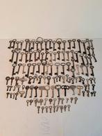 Sleutel (130) - Unieke collectie met 130 antieke sleutels, Antiek en Kunst