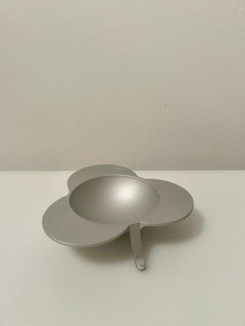 Vide-poche - Kartell - Modèle Clino - Italie, Antiek en Kunst, Antiek | Meubels | Stoelen en Sofa's