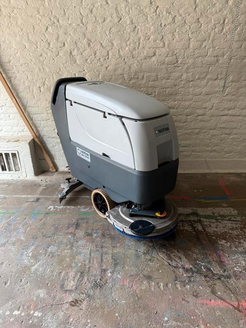 Autolaveuse Nilfisk BA 551 D - Garantie, Doe-het-zelf en Bouw, Reinigingsmachines