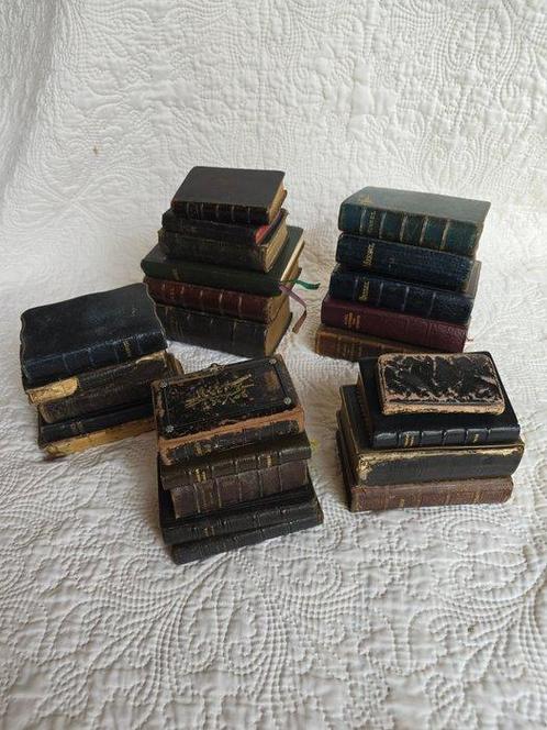 Objets religieux et spirituels (25) - Papier - 1850-1900 -, Antiek en Kunst, Antiek | Boeken en Manuscripten