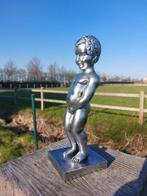 Statue, statue of European capital Brussels (manneken pis) -