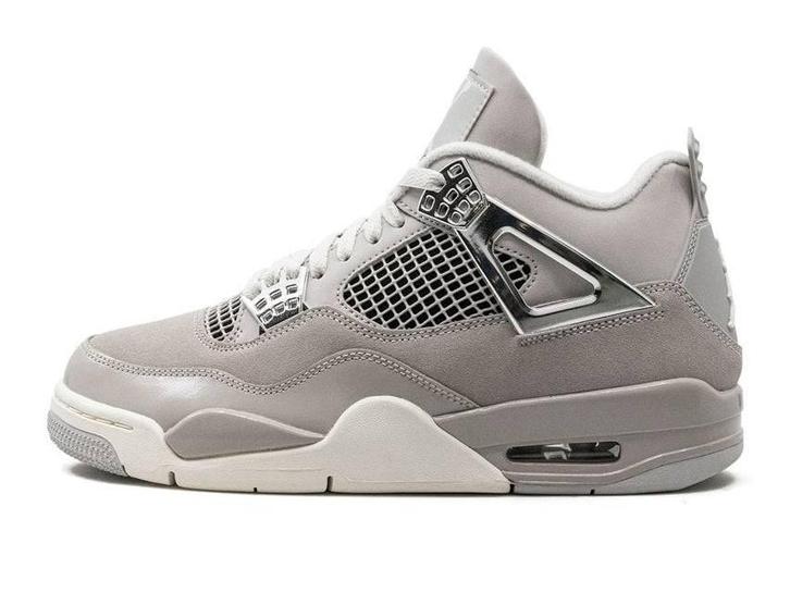Air Jordan 4 Retro Frozen Moments - Maat 38 EU, Kleding | Heren, Schoenen, Ophalen of Verzenden