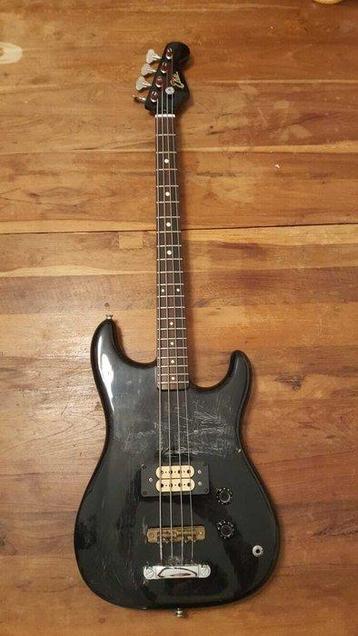 EKO - Cobra B01 - - Guitare basse électrique à 4 cordes - beschikbaar voor biedingen