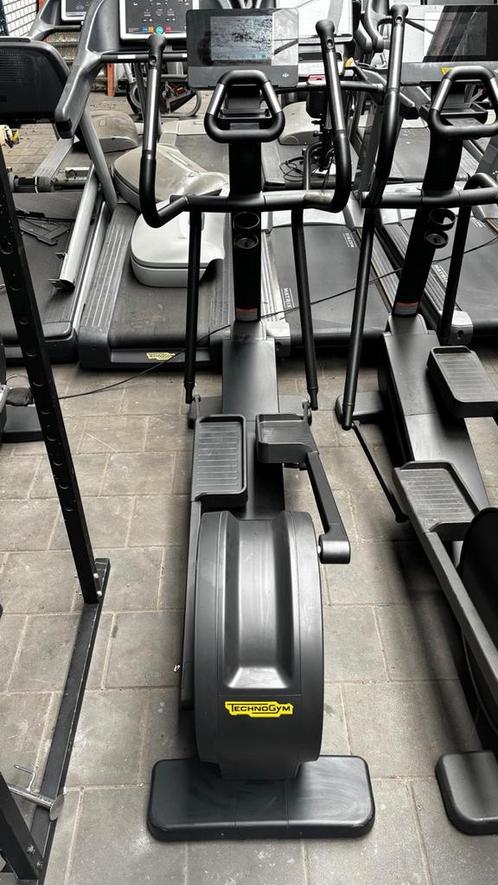 Technogym Excite Live Synchro Crosstrainer, Sport en Fitness, Fitnessapparatuur, Overige typen, Nieuw, Verzenden