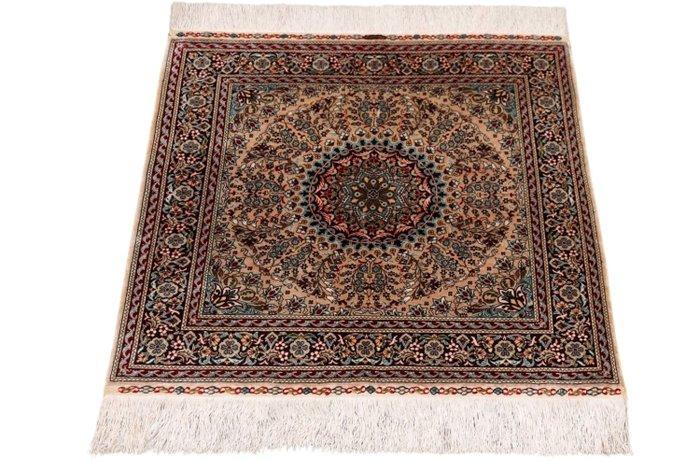 Silk Square Hereke Signed Carpet with 1,69 Mio. Knots/m², Huis en Inrichting, Stoffering | Tapijten en Vloerkleden