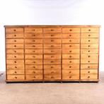 Grote Brocante ladekast | Vintage ladenkast | industriele k