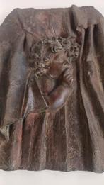 Sculpture, un piccolo putto in un drappo - 46 cm - Bronze, Antiek en Kunst