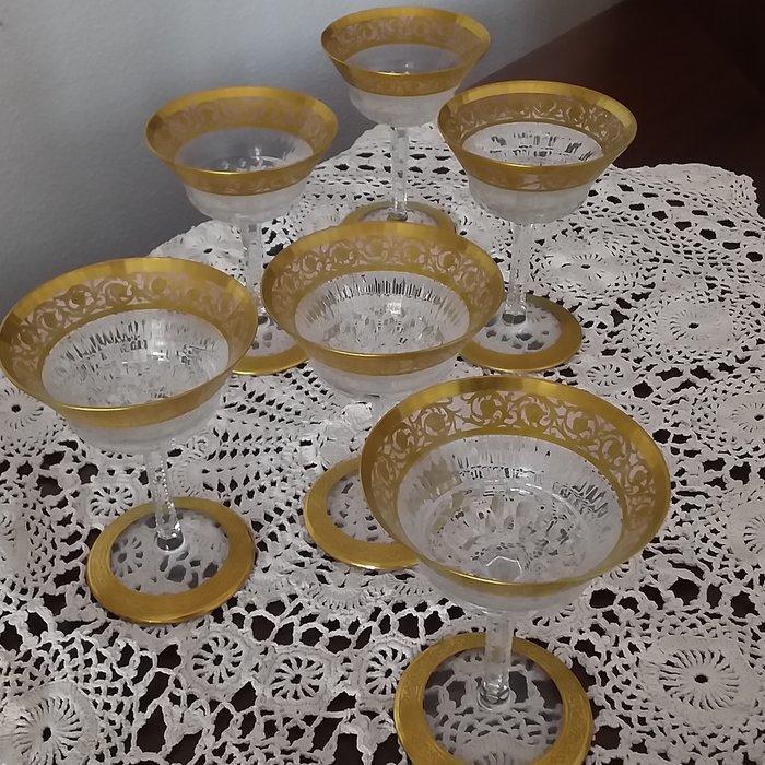 Saint Louis - Beker op een voet (6) - Thistle - Kristal -, Antiquités & Art, Antiquités | Meubles | Tables