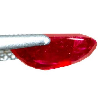 1 pcs Rouge Rubis - 4.56 ct - GRS (Laboratoire Gem Research