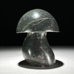 PAS DE PRIX DE RÉSERVE - Champignon sculpté à la main en