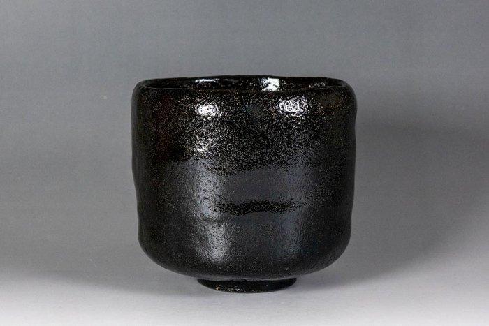 Bol à thé Raku noir avec une légère poussière détoiles. -, Antiek en Kunst, Antiek | Overige Antiek
