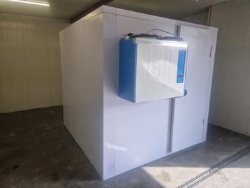 Vriescel 210 x 210 x 200 cm stekker klaar beschikbaar voor biedingen
