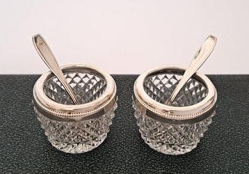 Zoutvat (4) - 2x zoutbakjes met zilveren montuur en 2x, Antiek en Kunst