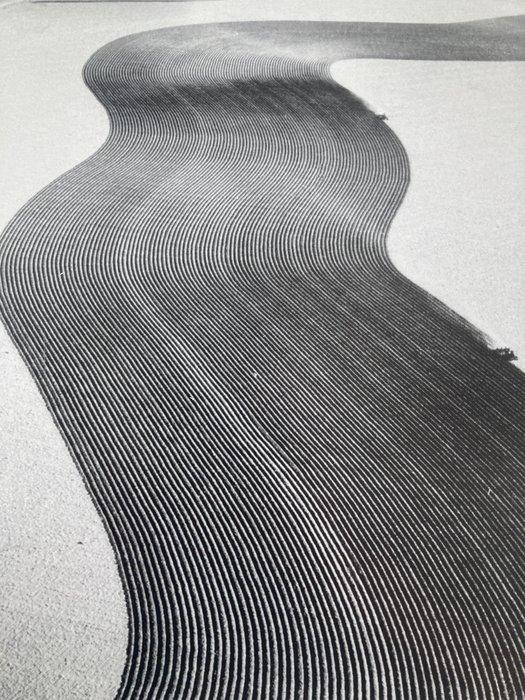 Margaret Bourke-White (1904-1971) - 2 Works. Grooves, Dust, Antiek en Kunst, Kunst | Designobjecten