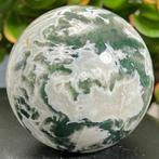 Agate mousse Grande sphère en agate mousse finement polie -