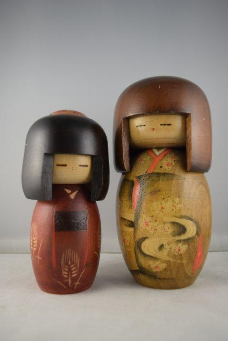 Een paar hoogwaardige Kokeshi-poppen - Hout - Japan - Shwa, Antiek en Kunst, Kunst | Designobjecten