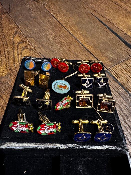 Boîte de boutons de manchette et épingle de la, Collections, Objets militaires | Général