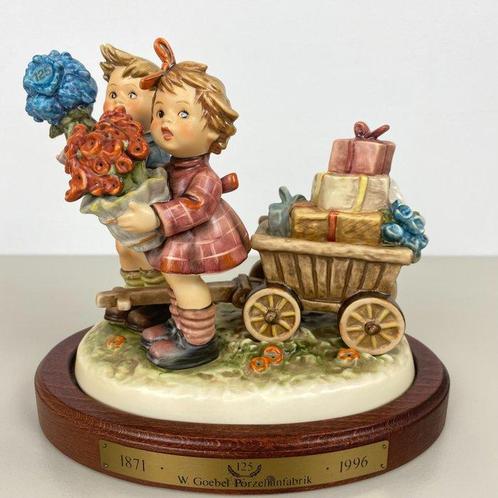 Goebel - Figurine - Large Hummel - Loves Bounty #751 TMK7 +, Antiquités & Art, Curiosités & Brocante