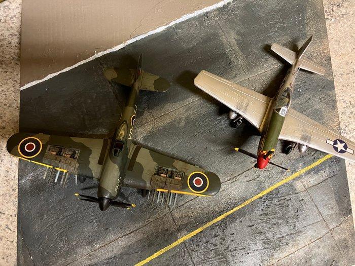 Airfix, Revell - Model militair voertuig (2) - North, Enfants & Bébés, Jouets | Autre