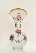 Baccarat - Vaas - opaline glas