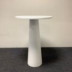 Design Moooi Container classic, sta tafel van Marcel
