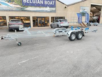 Trailer 2700 KG 2 asser incl LED verlichting, Kielboottrailer