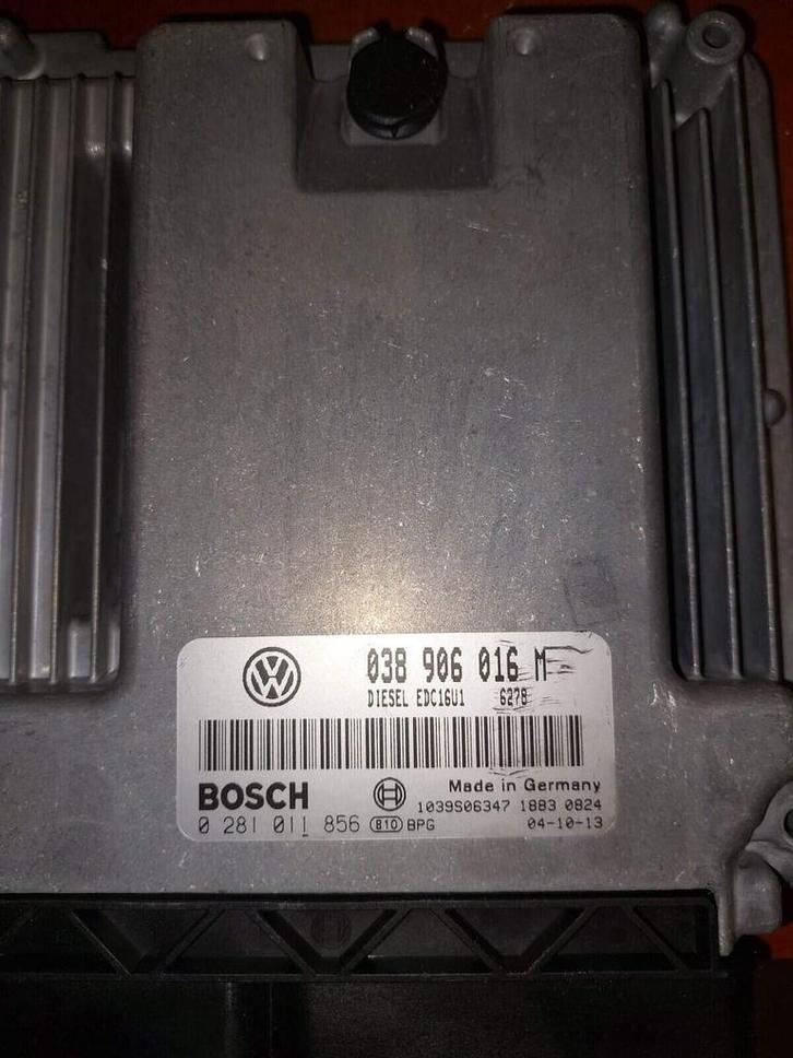 Motor computer ECU T5 1.9 TDI AXC Volkswagen Transporter T5, Auto-onderdelen, Motor en Toebehoren, Gebruikt, Volkswagen, Ophalen of Verzenden