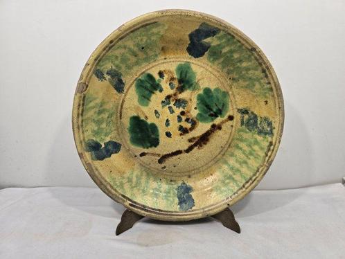 Plateau - Céramique - ingobbiato - décoration 42,5cm, Antiek en Kunst, Antiek | Glaswerk en Kristal