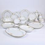 Meissen - Tafelservies voor 12 (111) - Neumarseille reliëf