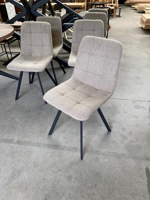 Eetkamerstoel Je sand, teddy stof (nieuw, outlet), Maison & Meubles, Chaises