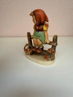 Hummel - M.I. Hummel - Figure - Mädchen auf Zaun - TMK6 -